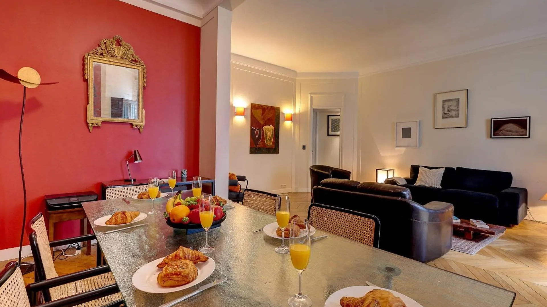 The Seine & Pont De L'Alma - 2Br With Balcony - Cityapartmentstay Παρίσι